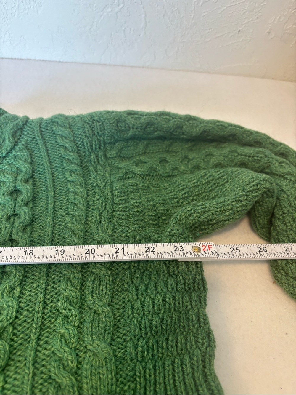 Carraigdonn Ireland 100% Merino Wool Aran Cable Knit Cardigan Sweater L - Picture 6 of 7